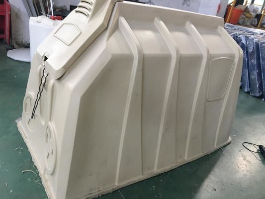 탄탄한 두께 3 밀리미터 플라스틱 송아지 보호 시설 강화 폴리에스테르